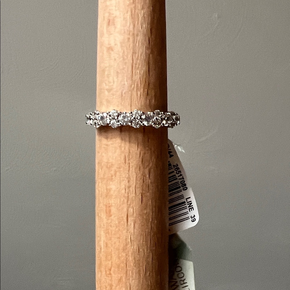 Elegant Silver Band with Clear Stones